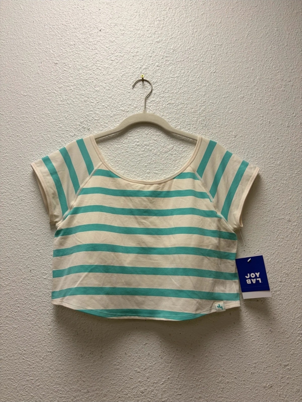 Womens Athletic Crop Top Size M, L, & XXL Available #767-769